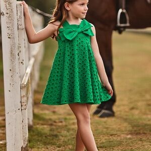 Size 7 Girls Mayoral Vibrant Green Eyelet Dress with Bow